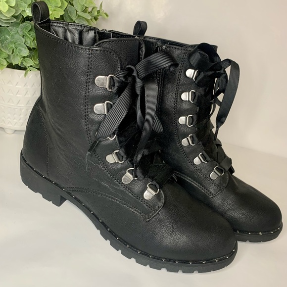 SO Sugar Maple Black Combat Boots - Picture 3 of 8